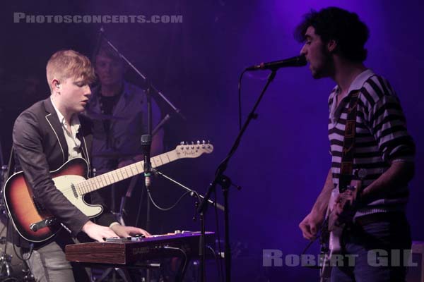 TWO DOOR CINEMA CLUB - 2009-11-07 - PARIS - La Cigale - 